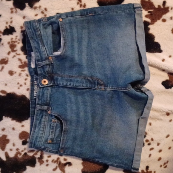 AMERICAN RAG, WOMENS, HIGH RISE MOM SHORTS, SIZE 11/30 - Picture 2 of 6